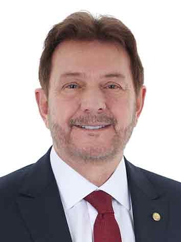 Foto oficial de Alberto Mourão